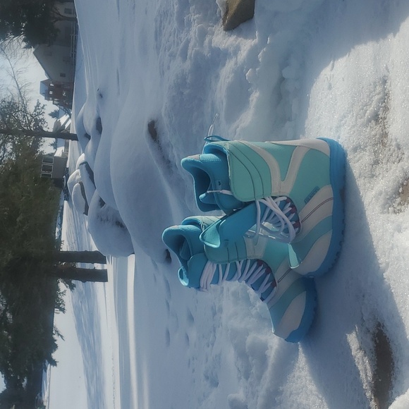 Burton Coco Womens Snowboard Boots!  Light Blue & White US size 6 - Picture 5 of 5
